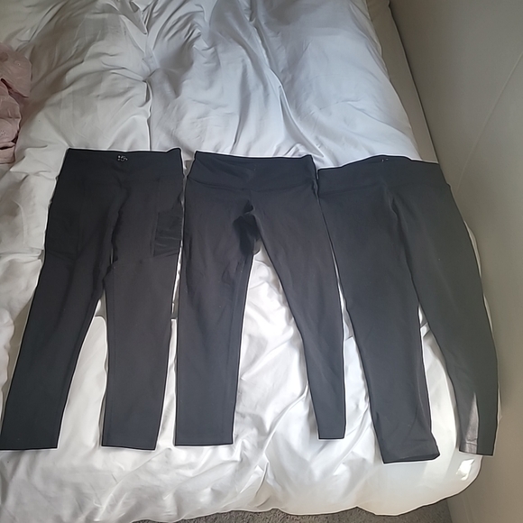 Split59 Black Capri Leggings Size XS (LOT of 3) - Picture 10 of 10